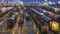 Rangierbahnhof bei Nacht von Klaus Tetzner