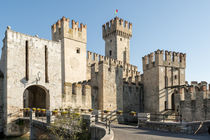 Die Scaligerburg von Sirmione by Thomas Keller