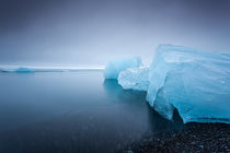 Blue vertigo by Jorge Maia