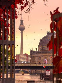 Berlin im Herbst 2 by Franziska Mohr