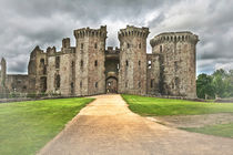 Gateway To The Castle von Ian Lewis
