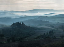 Foggy morning in Toscany by Jarek Blaminsky