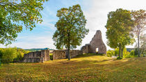 Löwenburg - Gerolstein (1) by Erhard Hess