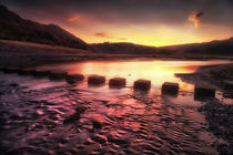 Sunrise at Three Cliffs Bay  von Leighton Collins