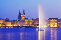 Hamburg - Binnenalster und Rathaus in der blauen Stunde von Olaf Schulz