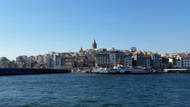 Galata Bridge and Tower, Istanbul, Turkie  von ambasador