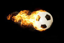 brennerder Fußball vor schwarzem Hintergrund von ollipic