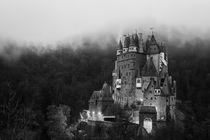 Burg Eltz in b&w by scphoto