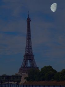 mond über paris