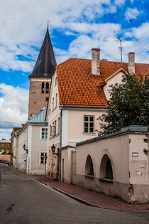 Vintage street under blue sky von Marie Selissky