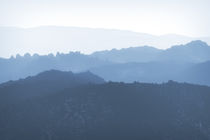 Mist Covered Mountains von cinema4design