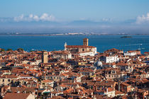 Historische Gebäude in der Altstadt von Venedig in Italien von Rico Ködder