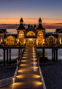 Seebrücke Sellin auf Rügen by Achim Thomae