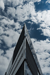 Spiegelnde Pyramide von hamburgshutter