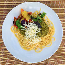 Spaghetti mit Pesto di Casa von Harald Schottner