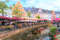 Fluss fließt durch Saarburg. Blick auf die Altstadt. von havelmomente