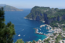 Capri: Traumhafte Aussichten auf einer Trauminsel by Berthold Werner