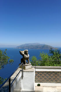 Capri: Traumhafte Aussichten auf einer Trauminsel by Berthold Werner