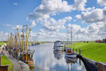 Greetsiel - Hafen - Greetsieler Hafen im Sommer  von Nicole Frischlich