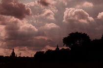 Dresden Skyline mit der Frauenkirche und Sächsische Staatskanzlei von ddsehen