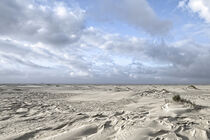 Sand und Wolken by Eric Fischer