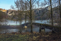 Alte Steinbrücke über die Donau bei Beuron mit aufziehendem Nebel - Naturpark Obere Donau von Christine Horn