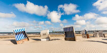 Strandkörbe am Strand von Zingst an der Ostsee by dieterich-fotografie