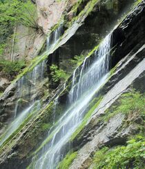 Impression aus der Wimbachklamm, Kaskade im Sonnenlicht 2 von Susanne Winkels