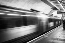 Tube Passing By Fast von Jukka Heinovirta