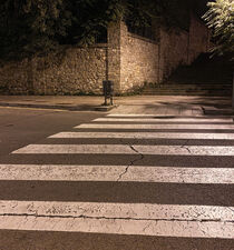  crosswalk 