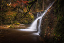 Wasserfall im Herbst von Stephan Hockenmaier