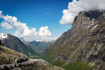 Skandinavien | Blick ins Tal von Cordula Maria Grahl