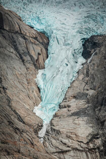 Briksdalsbreen glacier ice in the mountains of Jostedalsbreen national park in Norway von Bastian Linder