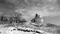 Kapelle im Schnee by waldlaeufer