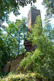 Burgruine Wineck im Elsass by waldlaeufer