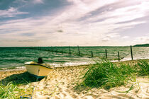 Boot am Ostseestrand von Wolfgang Wittpahl