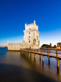 Torre de Belém in Lissabon am Abend von dieterich-fotografie