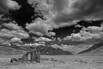Ruins by Prateek  Dubey