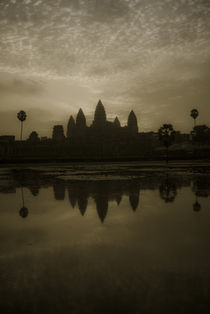 Angkor Wat - Classic Golden Tint by Russell Bevan Photography