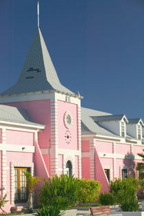 Caribbean, TURKS & CAICOS-Grand Turk Island-Cockburn Town: Government Courthouse von Danita Delimont