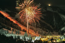 Torchlight parade and fireworks during Winter Carnival at Big Mountain von Danita Delimont