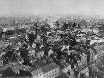 Vom Roten Rathaus:Parochialkirche/Foto von klassik art