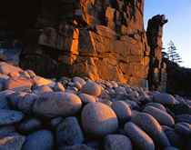 USA, Maine, Acadia National Park, Sunlight over the rocks von Panoramic Images