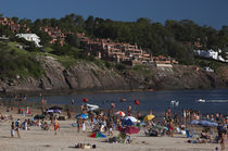 Tourists enjoying on the beach von Panoramic Images