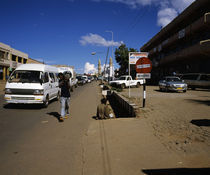 Traffic on the road, Lilongwe, Malawi von Panoramic Images