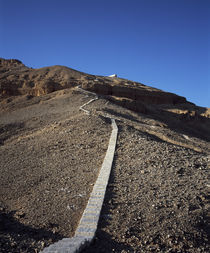 Stepped walkway passing through hillside, Valley Of The Kings, Luxor, Egypt von Panoramic Images