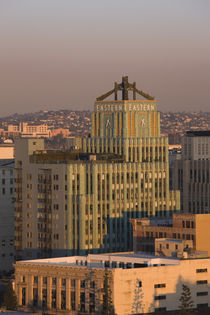 Buildings in a city, Eastern Columbia Building, Los Angeles, California, USA von Panoramic Images