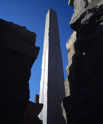 Low angle view of an obelisk, Valley Of The Kings, Luxor, Egypt von Panoramic Images