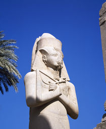 Ruins of a statue, Valley Of The Kings, Luxor, Egypt von Panoramic Images