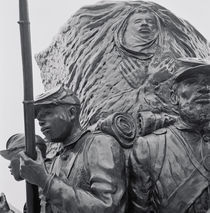Close-up of statues of American soldiers von Panoramic Images